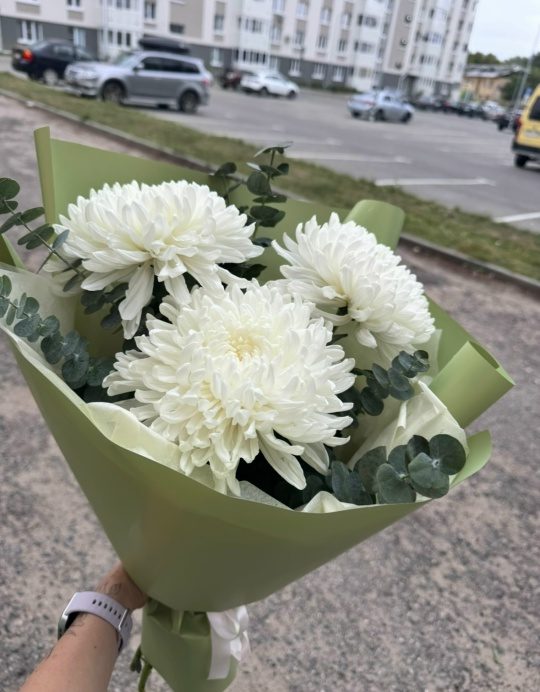 Букет Комплимент — монобукет с доставкой в Бору